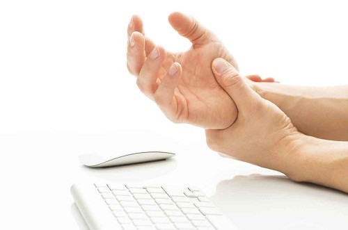 Cách xoa bóp bấm huyệt giảm đau nhức mỏi tay hiệu quả
